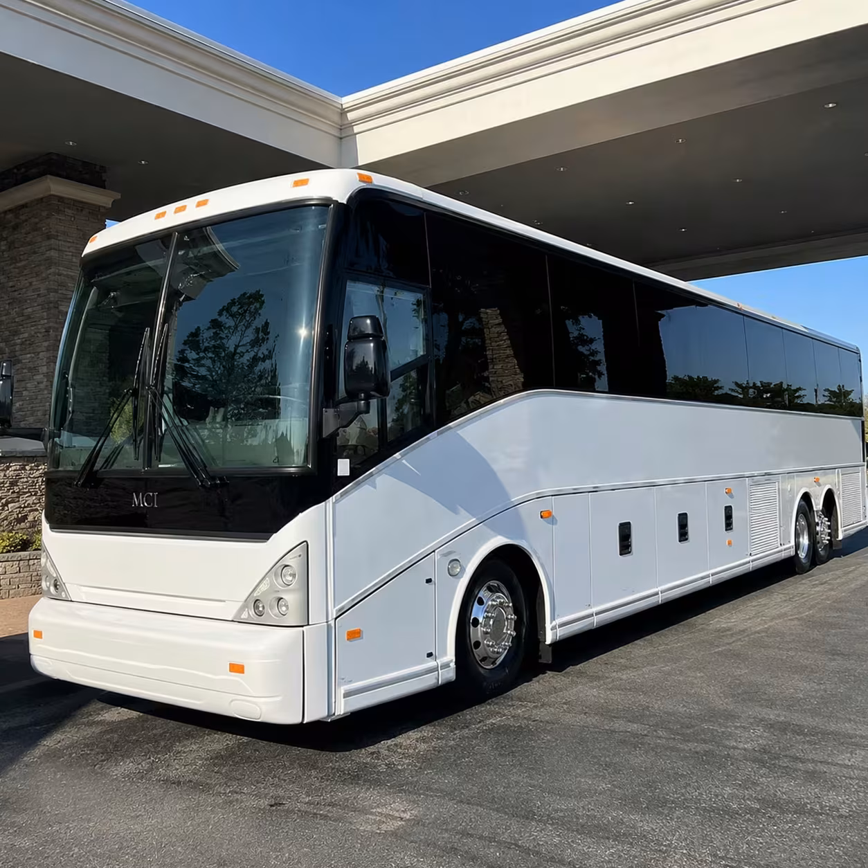 corporate shuttle buses for jacksonville convention groups at jax