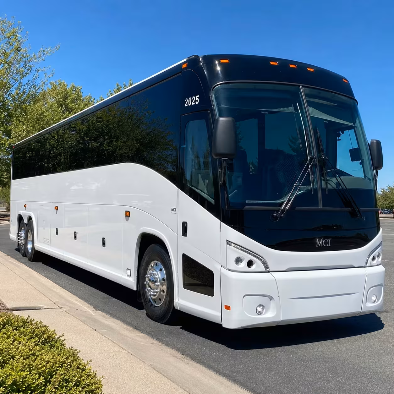 why groups rent long distance charter buses in jacksonville